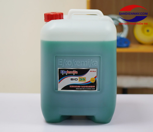 Nước rửa xe không chạm Ekokemika BIO 35 (can 20L)